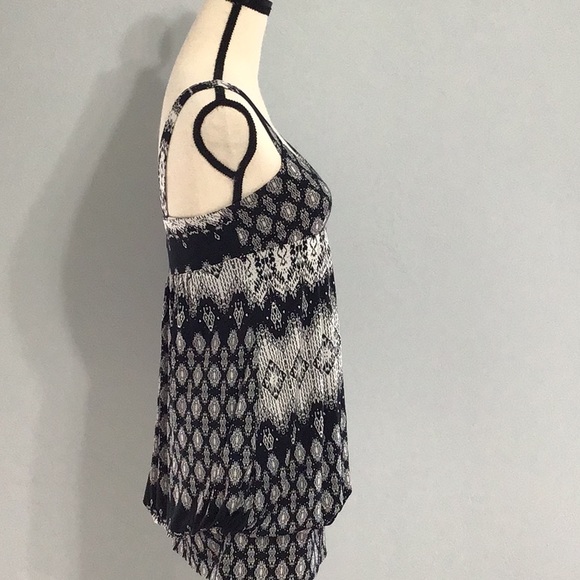 FOREVER 21 BANDED TANK - Picture 3 of 5